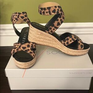 Sole Society Animal Print Wedge Sandals with box